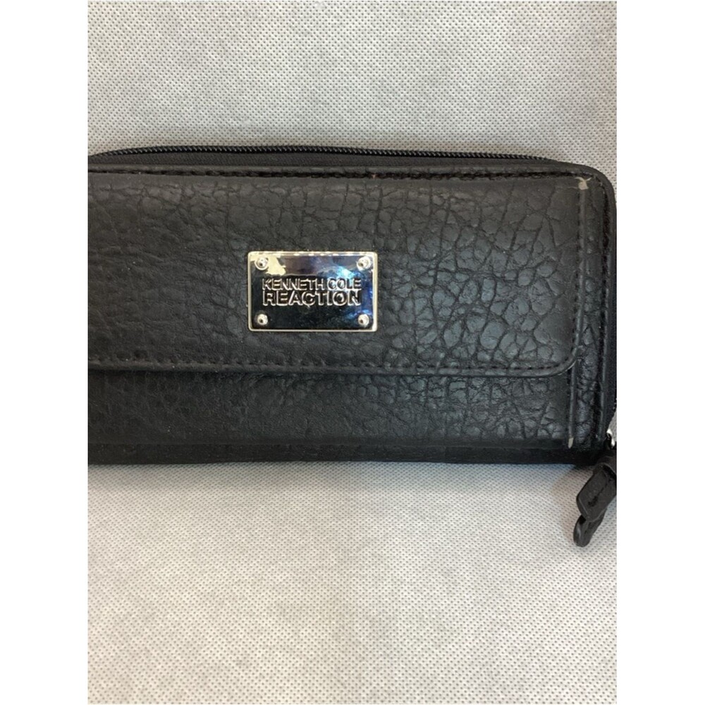 Kenneth Cole Reaction Women’s Black Zip Around Clutch Polka Dot Lining